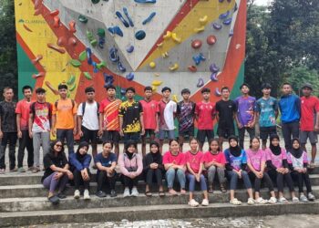 Dua Srikandi Panjat Tebing Batang, Siap Berlaga di Kejurnas 2025