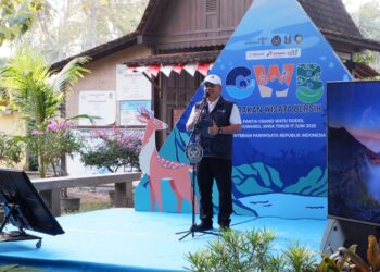 Kemenpar Luncurkan Gerakan Wisata Bersih di Banyuwangi, Dorong Pariwisata Ramah Lingkungan