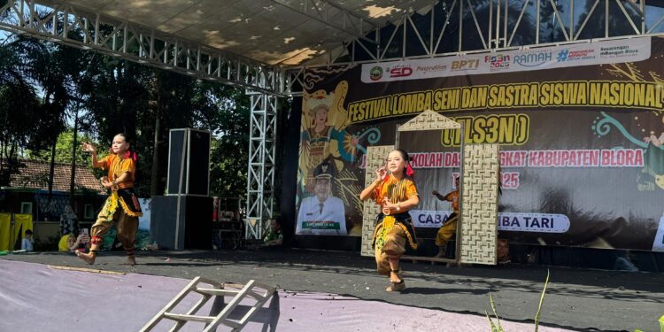 Dindik Blora Gelar FLS2N 2025, Ratusan Siswa SD Tunjukkan Bakat Seni dan Sastra