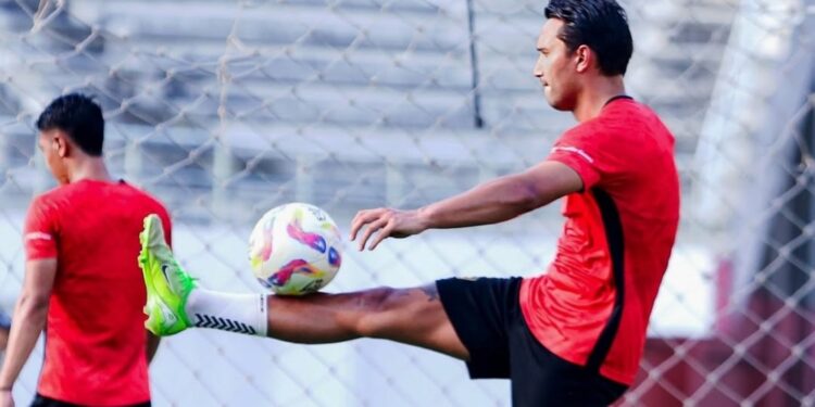 Ezra Walian Siap Bangkit dan Bawa Persik Berprestasi di Liga 1 2025/26