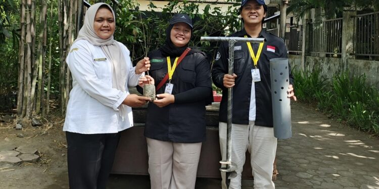 DLH Lumajang Gandeng KKN UGM Wujudkan Desa Ramah Lingkungan di Lereng Semeru