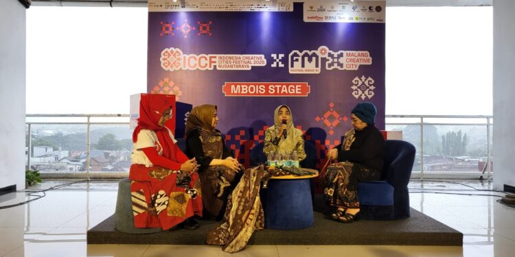 Cantika Wahono Angkat Batik Bojonegoro di Festival Mbois 10, Gaungkan Kreativitas Lokal ke Panggung Nasional