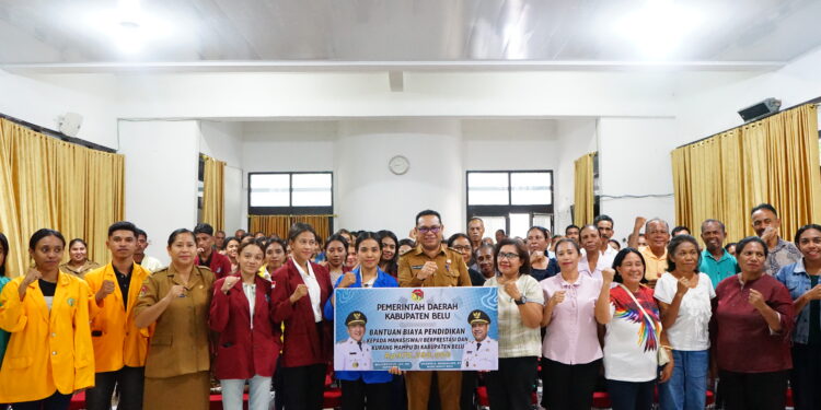 Pemkab Belu Salurkan Beasiswa Rp1,35 M untuk 56 Mahasiswa Berprestasi dan Kurang Mampu