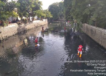 Pemkot Semarang Genjot Pembersihan Kali Jelang Musim Hujan, Fokuskan Antisipasi Banjir