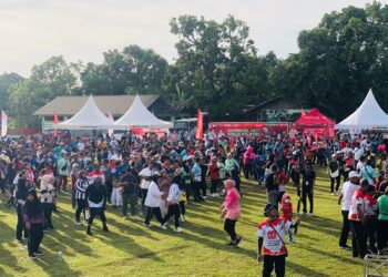 Ribuan Warga Merauke Meriahkan Jalan Sehat Sambut HUT ke-3 Provinsi Papua Selatan