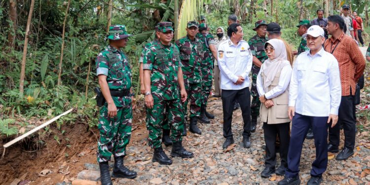 TMMD Pandeglang 2025 Dukung Pemerataan Pembangunan Desa, Wagub Banten: Harus Terus Dikembangkan!