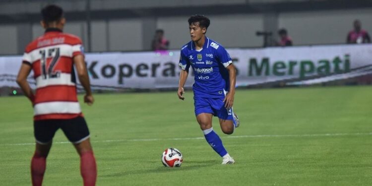 Alfeandra Dewangga Kembali Bersinar di Persib Bandung, Tampil Penuh Lawan Madura United
