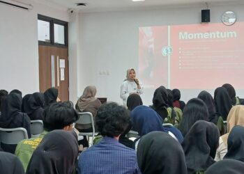 Mahasiswa PSDKU Undip Batang Dapat Kuliah Kepemimpinan dari Ketua Tim Penggerak PKK Faelasufa Faiz