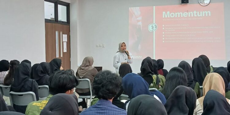 Mahasiswa PSDKU Undip Batang Dapat Kuliah Kepemimpinan dari Ketua Tim Penggerak PKK Faelasufa Faiz