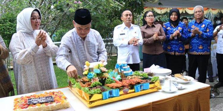 58 Tahun Gubernur Kalbar Ria Norsan, Panjatkan Doa Kebersamaan dan Kekuatan Bangun Daerah