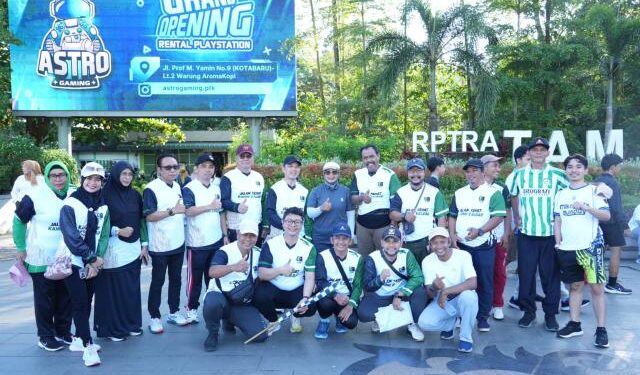 Gubernur Ria Norsan Pimpin Jalan Sehat KAHMI Kalbar Rayakan Milad ke-59
