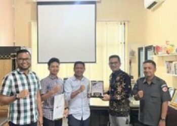 DKPP RI Kunjungi Bawaslu Riau, Perkuat Pelembagaan Etik Internal Penyelenggara Pemilu