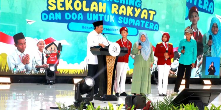 Orang Tua Siswa Sekolah Rakyat Titipkan Terima Kasih ke Presiden Prabowo Lewat Gus Ipul