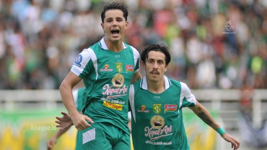 Uston Nawawi Tegaskan Persebaya Tetap Fight Hadapi Madura United di Derbi Suramadu